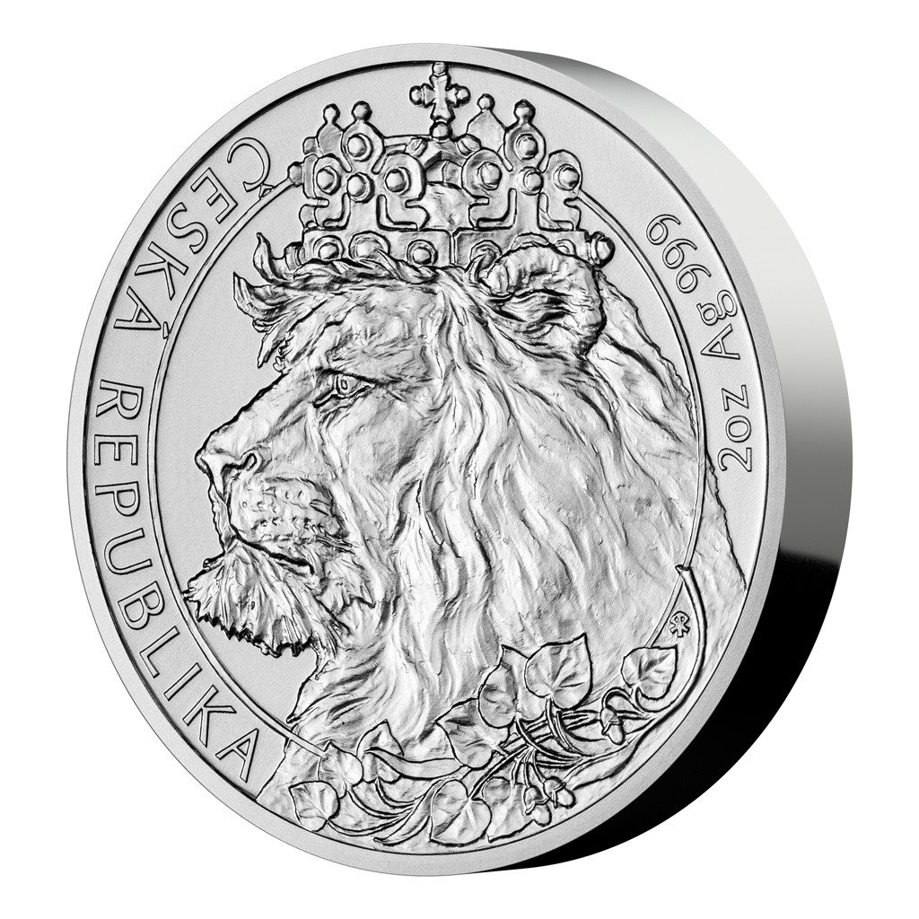 Stříbrná dvouuncová investiční mince Český lev 2021 stand 62,2 g - první strana pootočená
