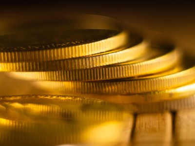Drobné mince a slitky: kdy rozhoduje flexibilita a kdy cena
